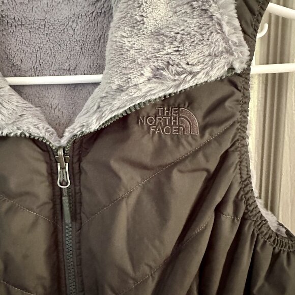 The North Face Women’s Mossbud Insulated Reversible Vest Size Size M - Picture 2 of 5